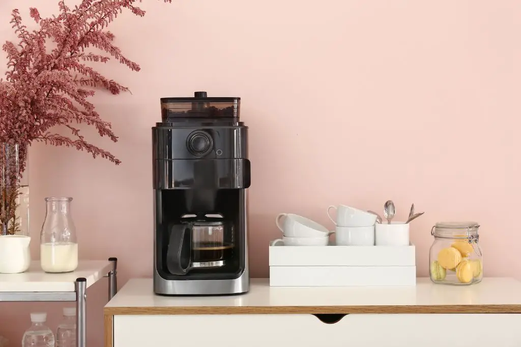 Så rengör du din kaffebryggare – steg för steg